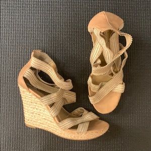 Summer wedges